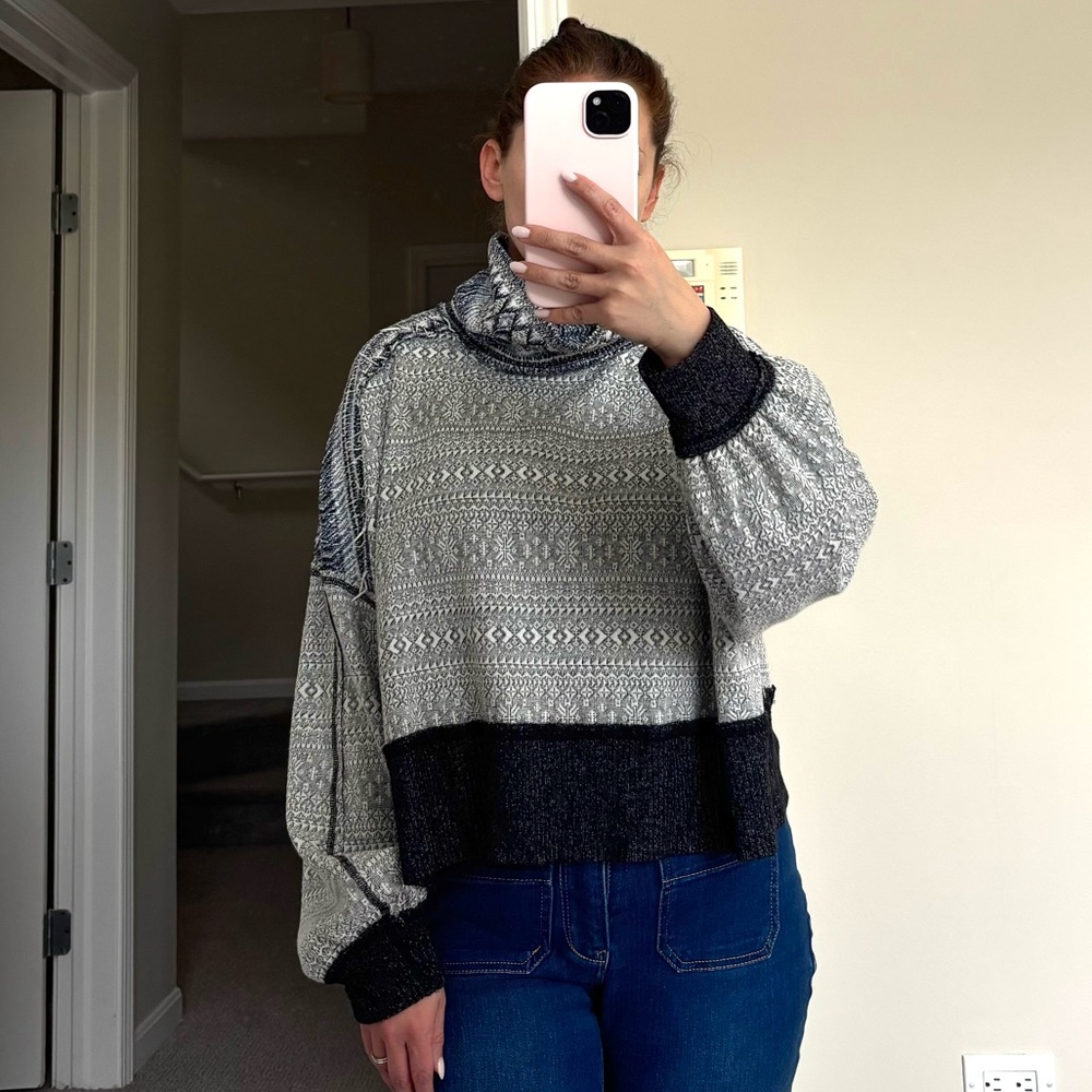 Free People Cozy Gray Patterned Sweater